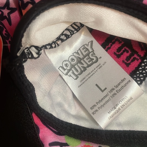 Set - Picture 4 of 6